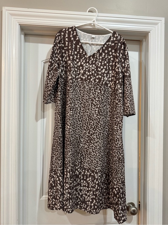 Dresses & Skirts - Brown and Cream Patterned V-Neck Women's Dress
